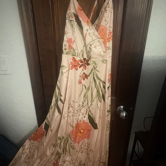 Blush Pink Floral Maxi Dress - Perfect Wedding guest dress - Picture 1 of 3